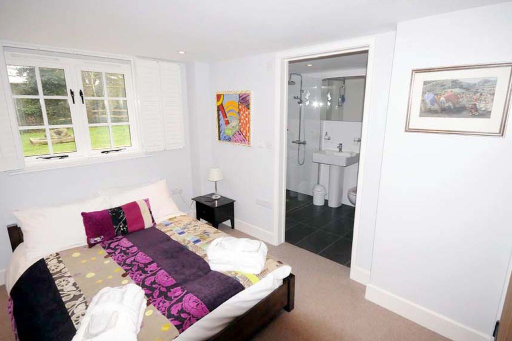 Hornbeam Cottage & Shepherd’s Hut gallery - Gallery