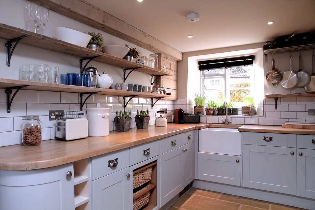 Yarrow Cottage gallery - Gallery