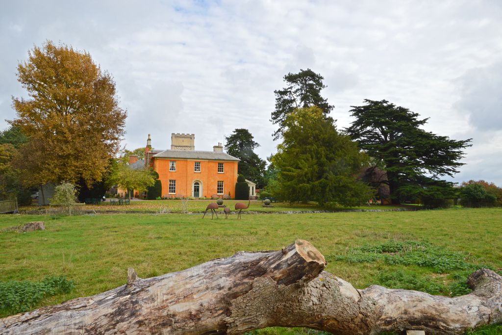 Langar Hall gallery - Gallery