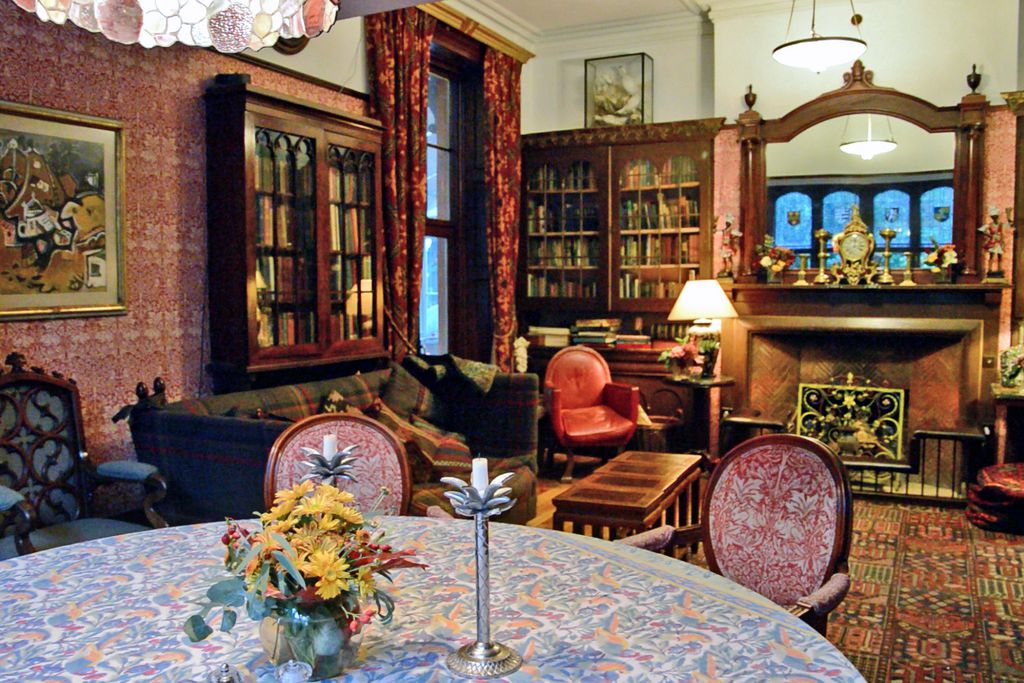 Langar Hall gallery - Gallery
