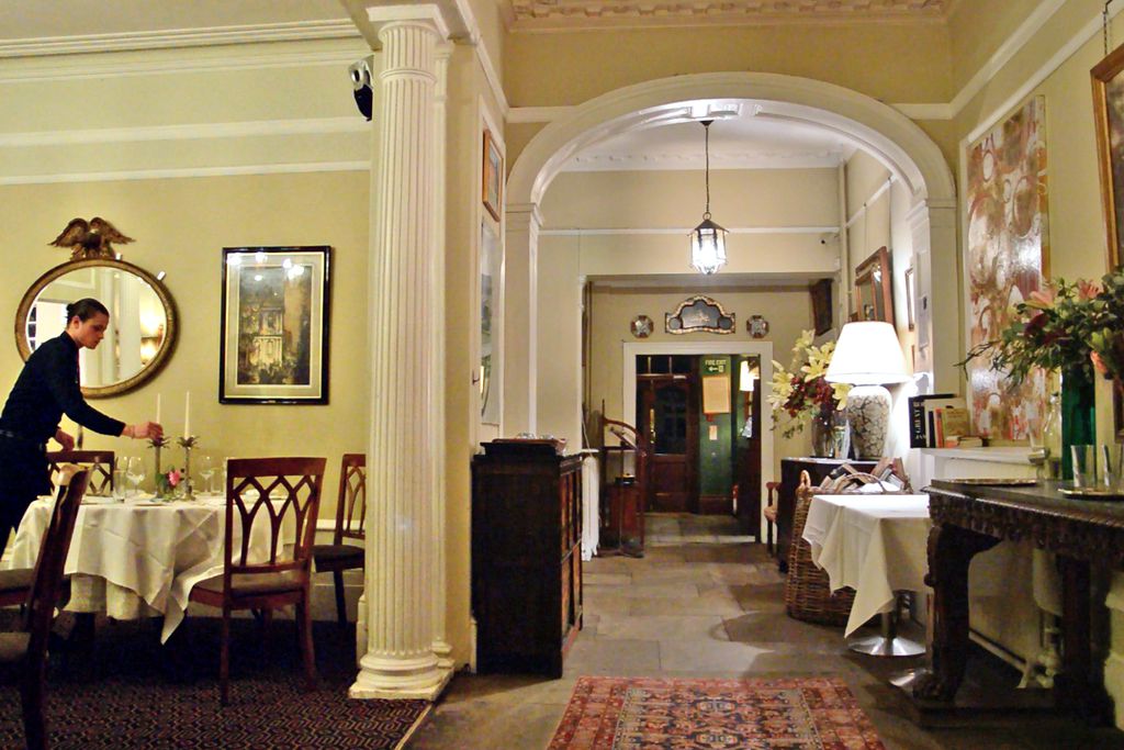 Langar Hall gallery - Gallery