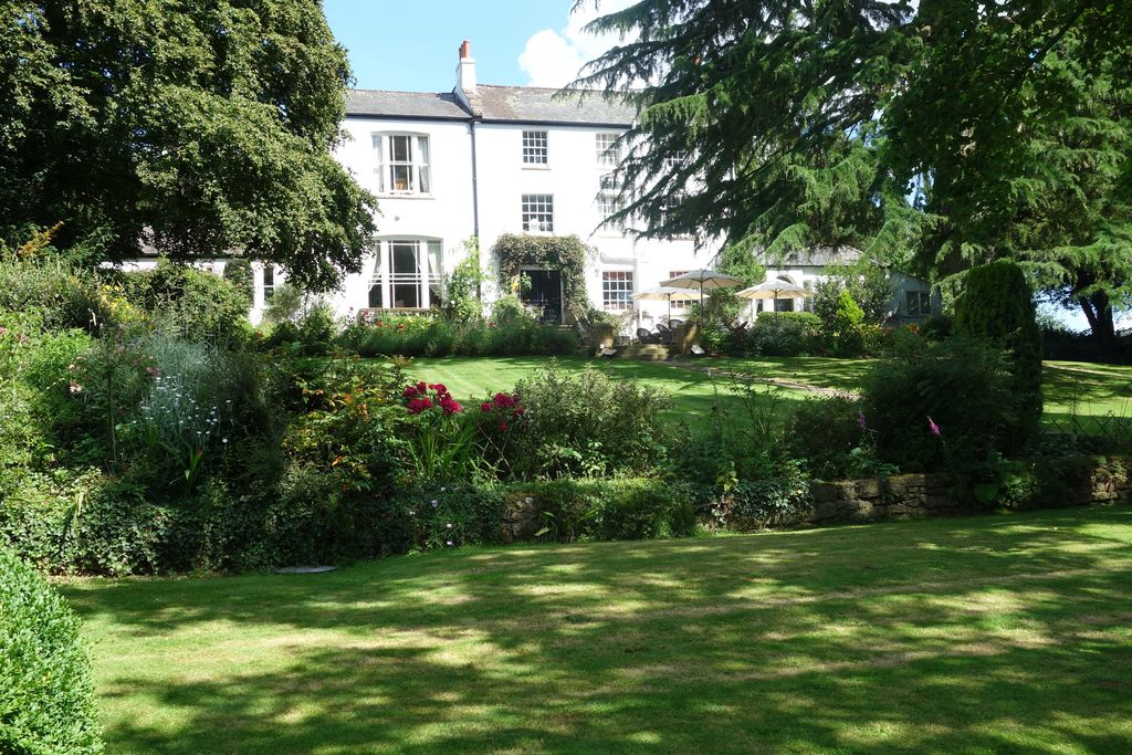 Little Barwick House gallery - Gallery