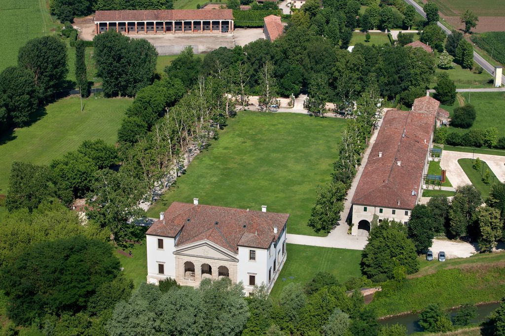 La Barchessa Di Villa Pisani gallery - Gallery