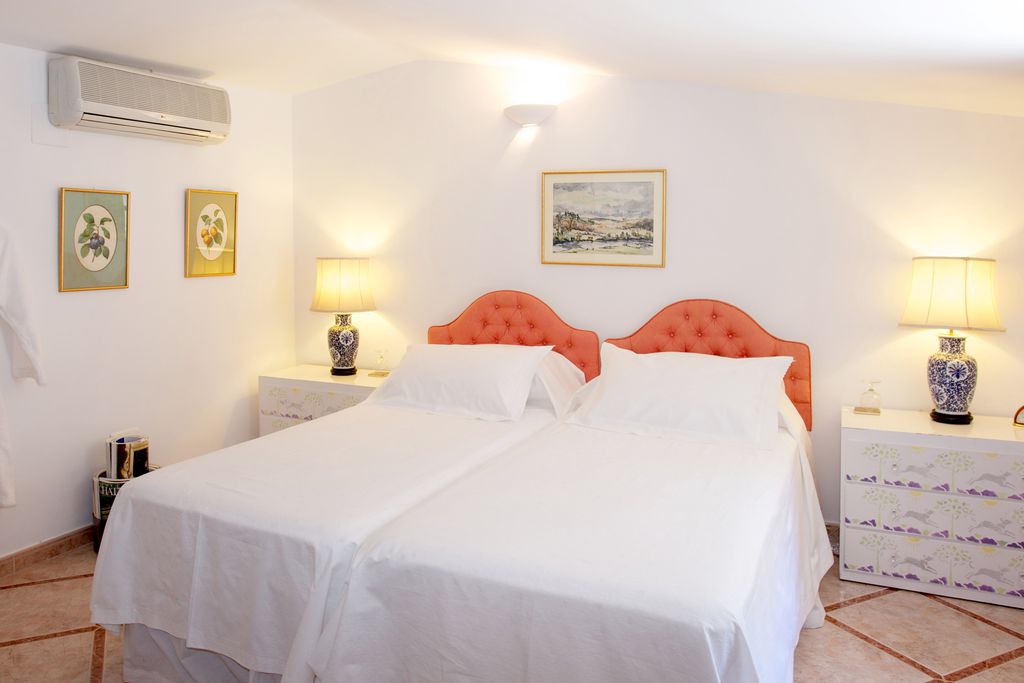 Garden Cottage gallery - Gallery
