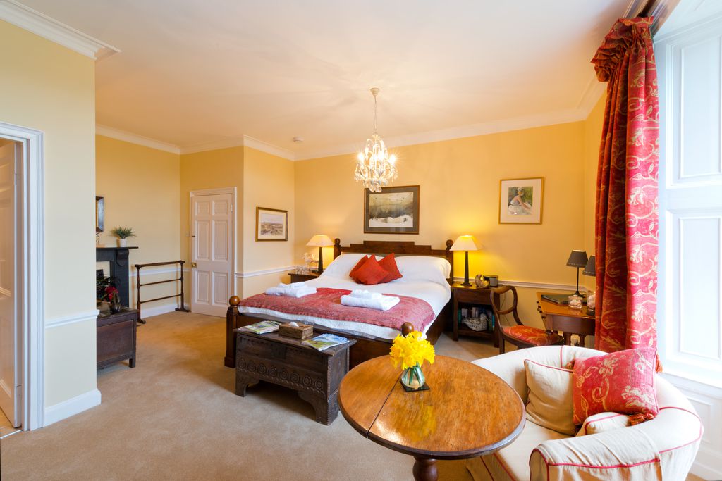 Burnville House gallery - Gallery