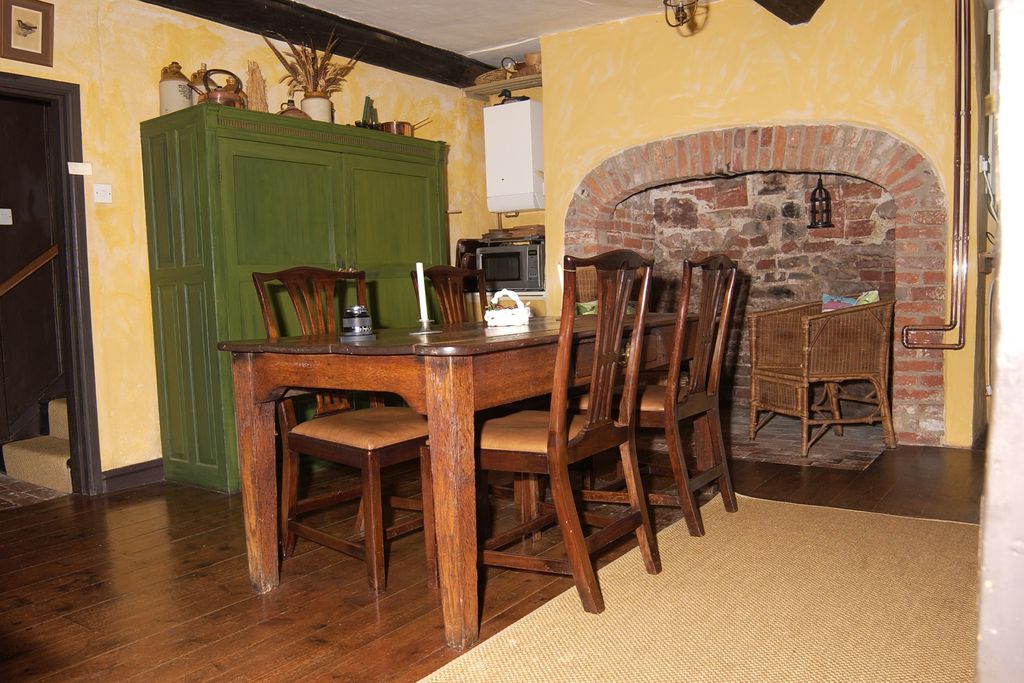 The Old Priory gallery - Gallery