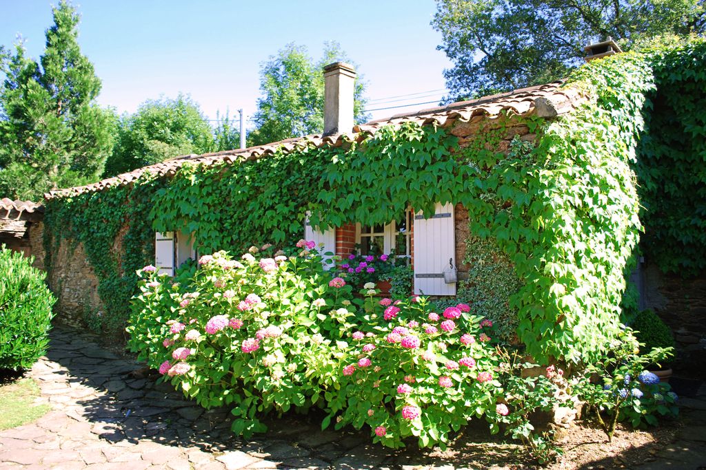 Domaine Puech Malou - The Cottage gallery - Gallery