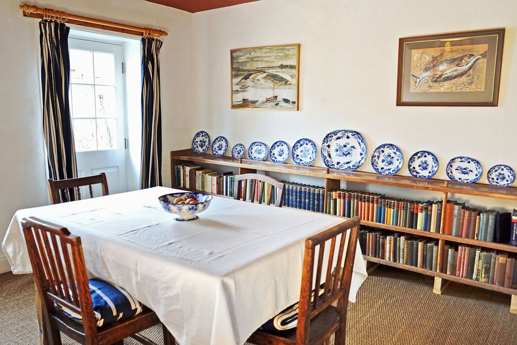Suaeda Cottage gallery - Gallery