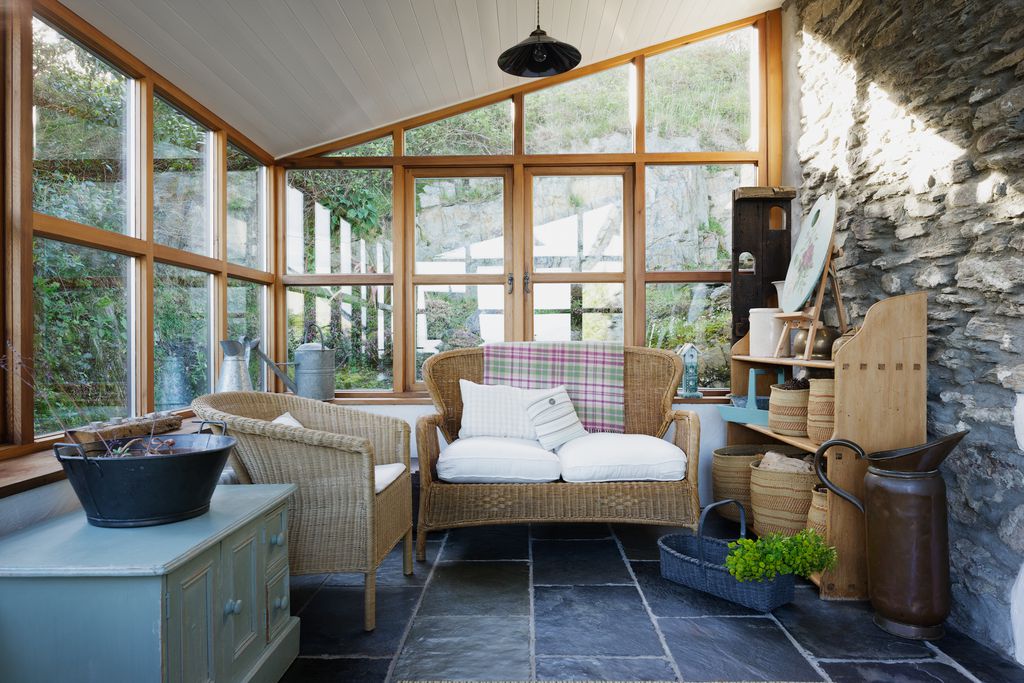 The Artists’ Cottage & Studio gallery - Gallery
