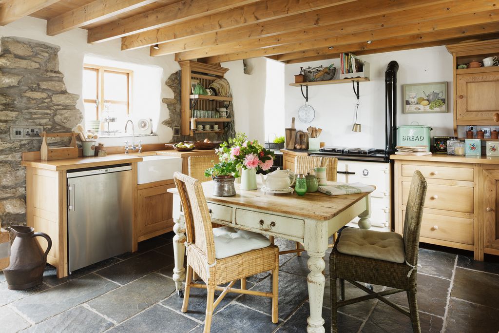 The Artists’ Cottage & Studio gallery - Gallery