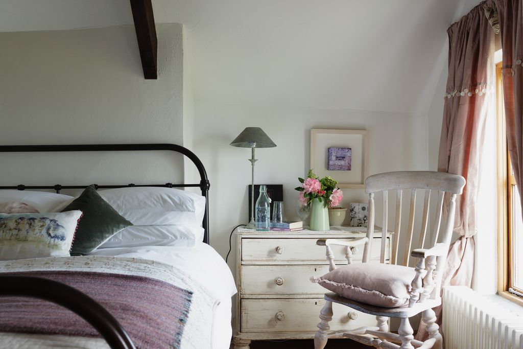The Artists’ Cottage & Studio gallery - Gallery