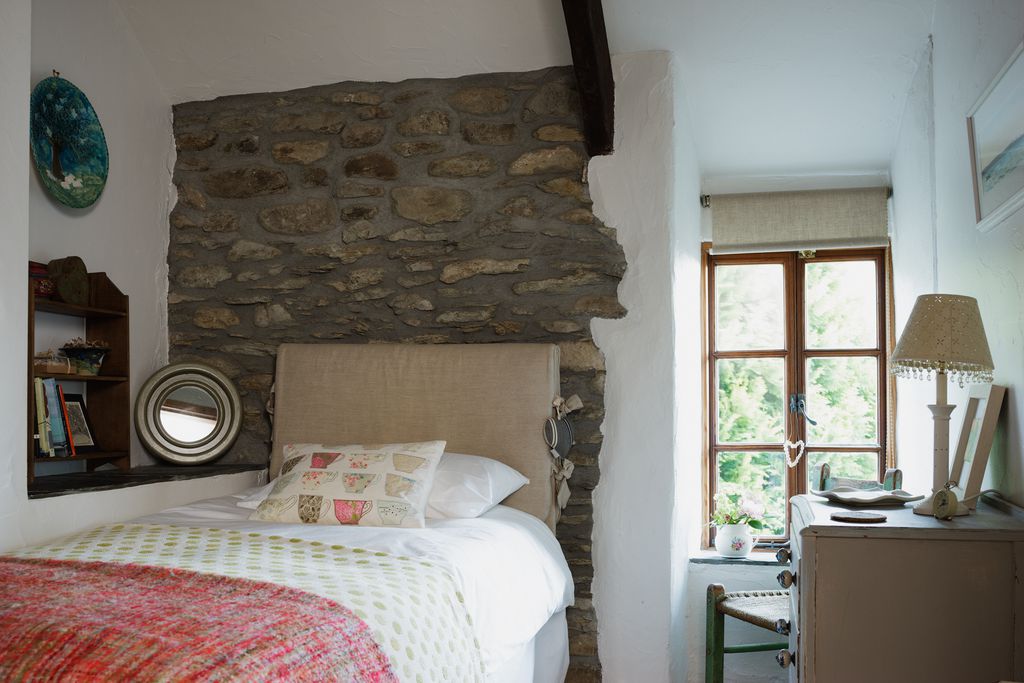 The Artists’ Cottage & Studio gallery - Gallery