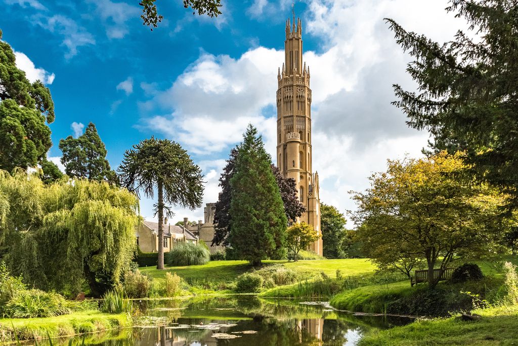 The Hadlow Tower gallery - Gallery
