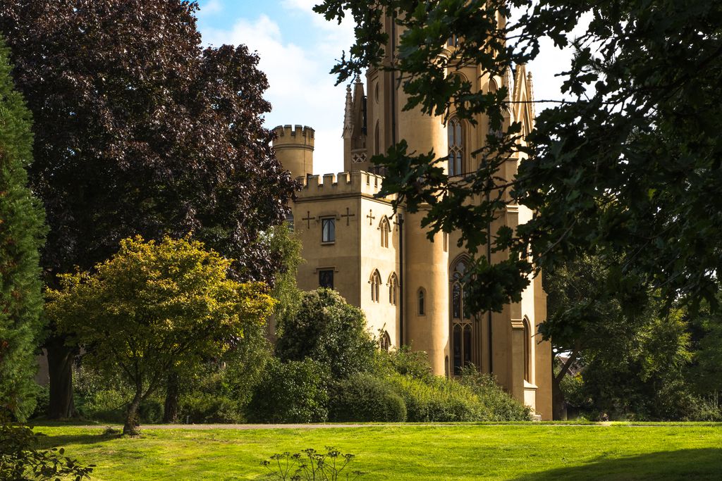 The Hadlow Tower gallery - Gallery