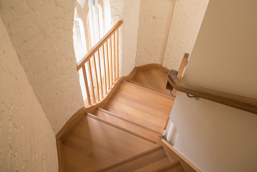 The Hadlow Tower gallery - Gallery
