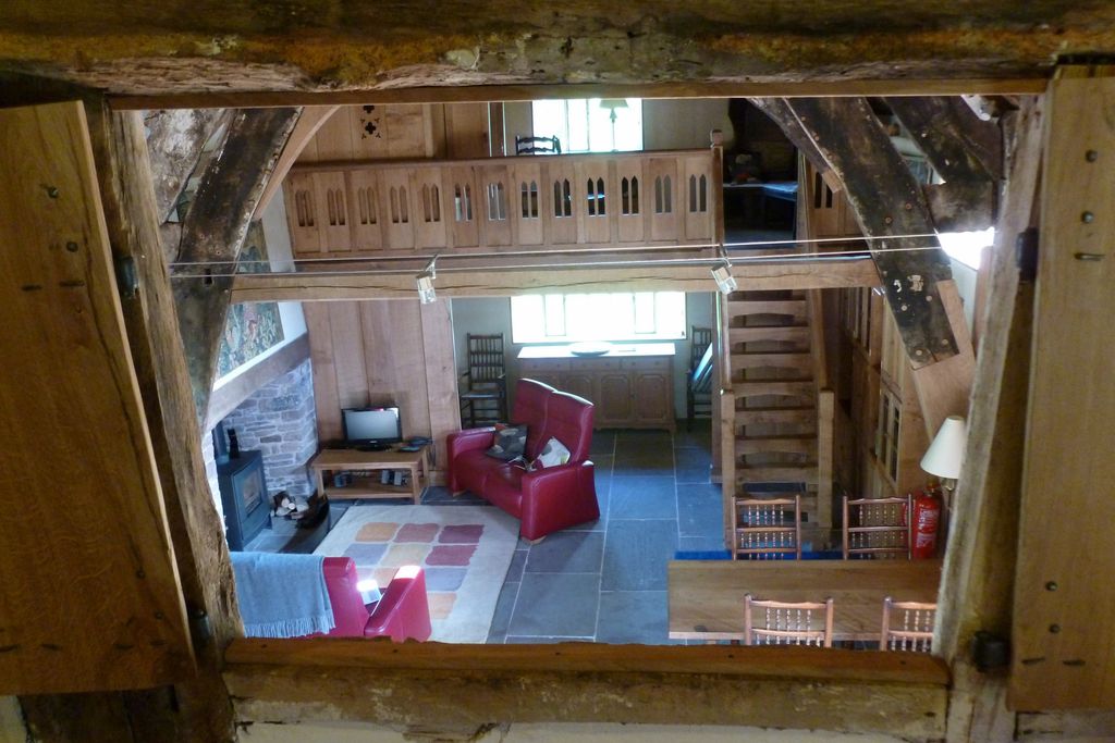 Hacton Cruck gallery - Gallery