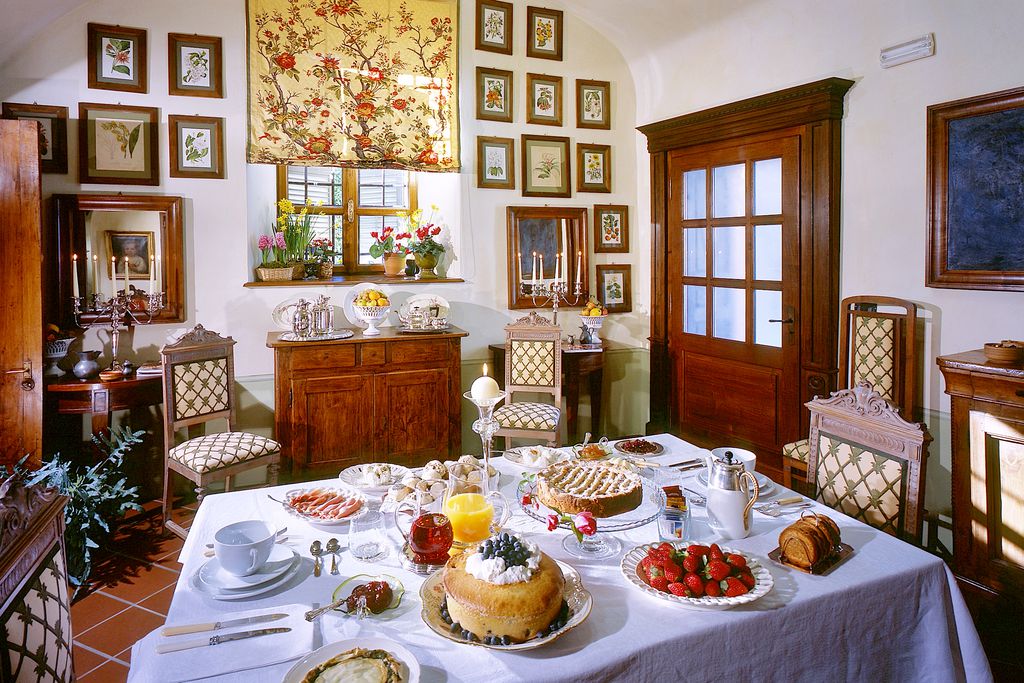 Castello di Strambinello gallery - Gallery