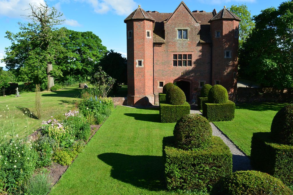 Upton Cressett Gatehouse gallery - Gallery