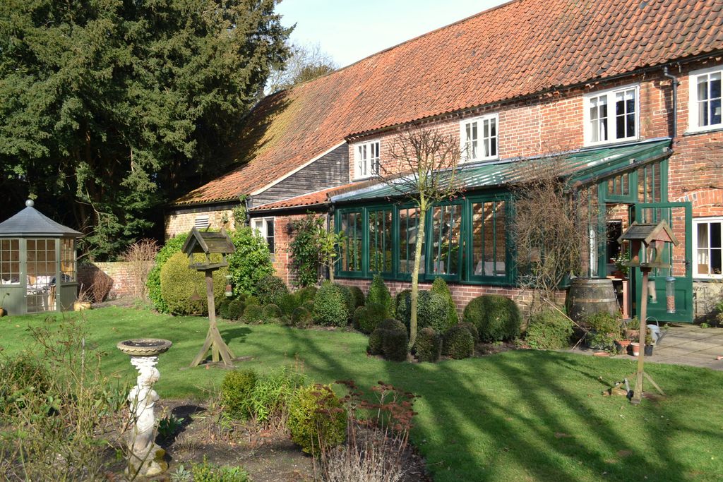 Stable Cottage gallery - Gallery
