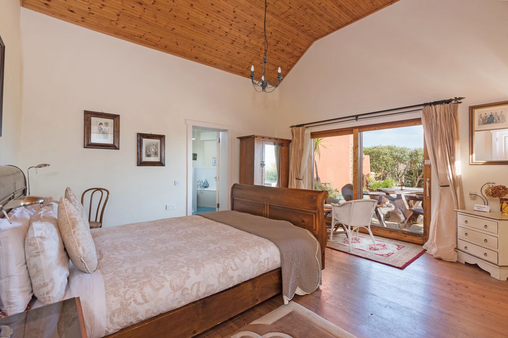 Dolphin Beach House gallery - Gallery
