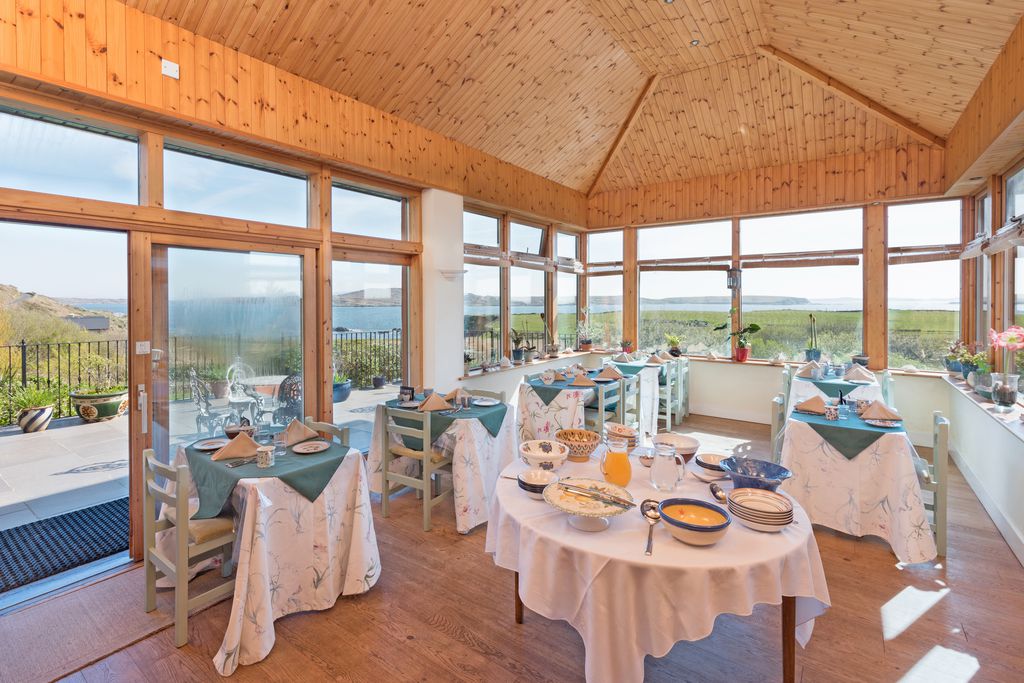 Dolphin Beach House gallery - Gallery