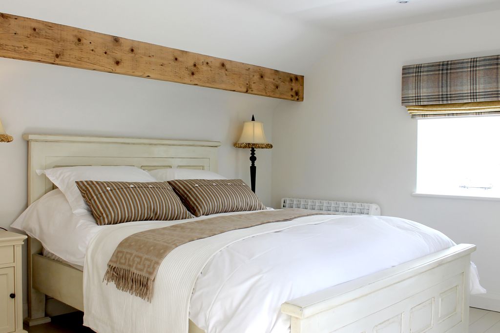 Wisteria Cottage gallery - Gallery