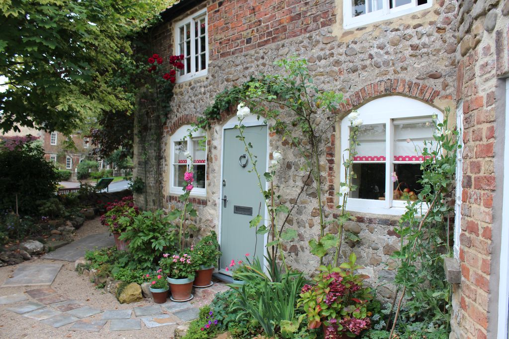 Lodge Cottages gallery - Gallery