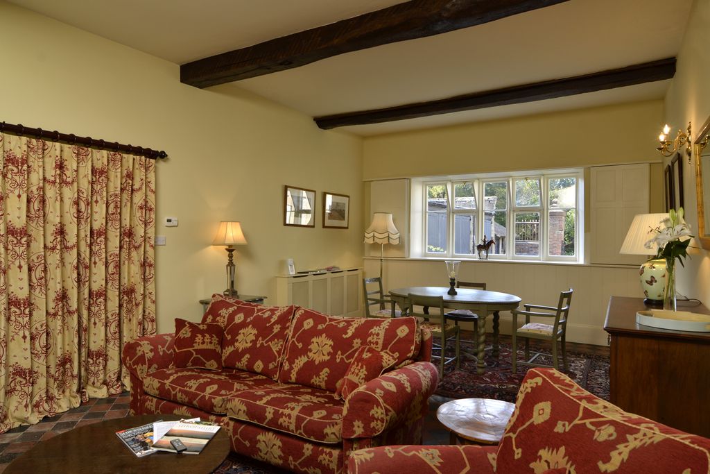 Bourton Manor gallery - Gallery