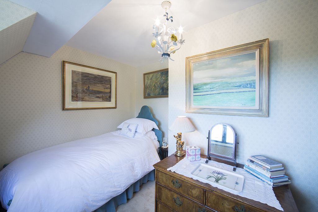 Tudor House B&B gallery - Gallery