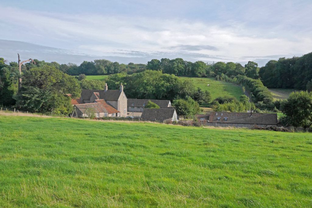 Failand Farm Cottage gallery - Gallery