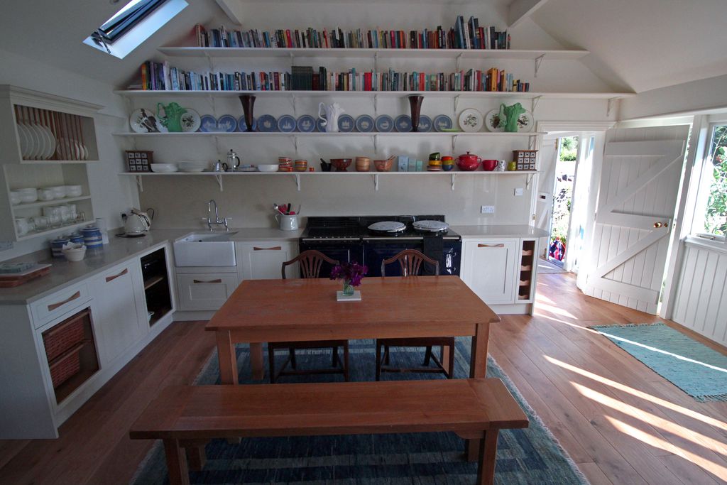 Failand Farm Cottage gallery - Gallery