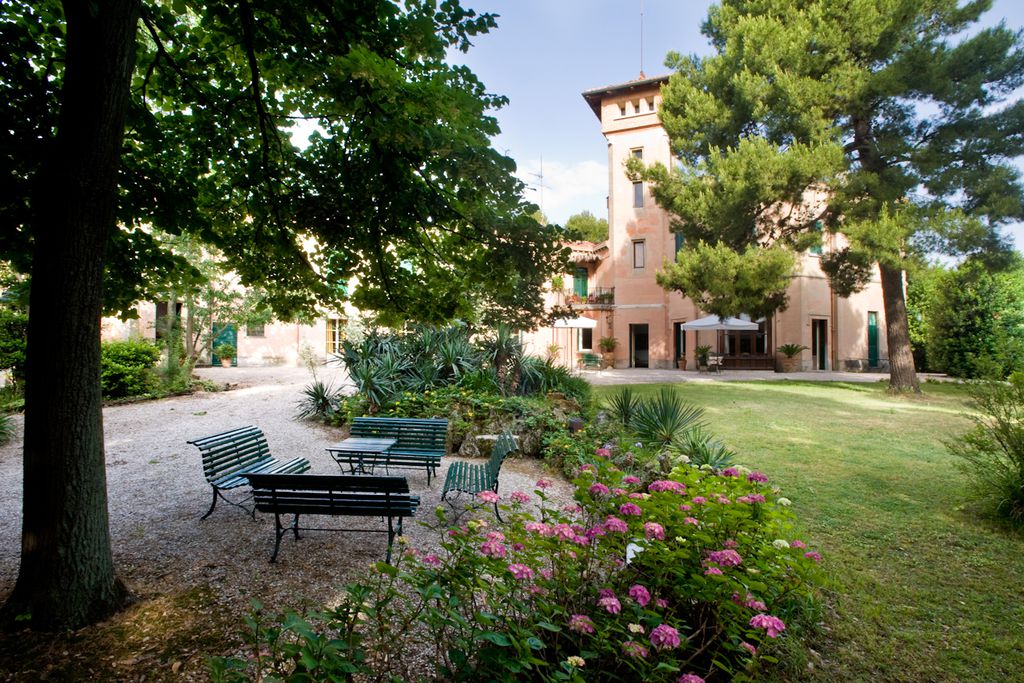 Villa Giulia gallery - Gallery