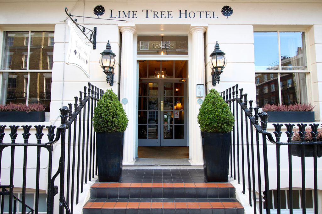 Lime Tree Hotel Hotel In London Sawday S   Front Step 1 