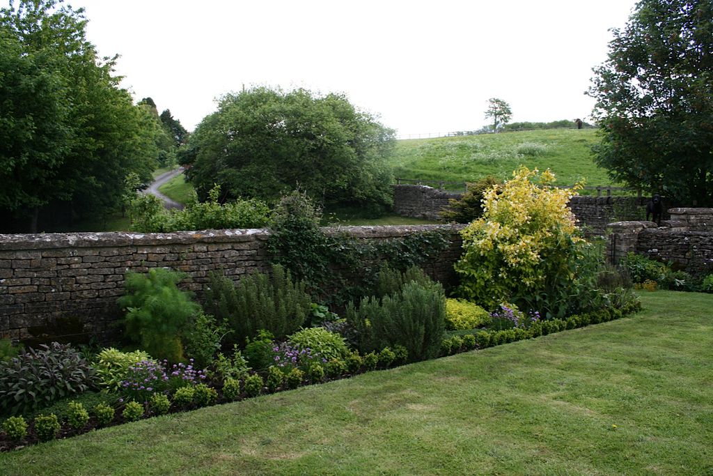 Aylworth Manor gallery - Gallery