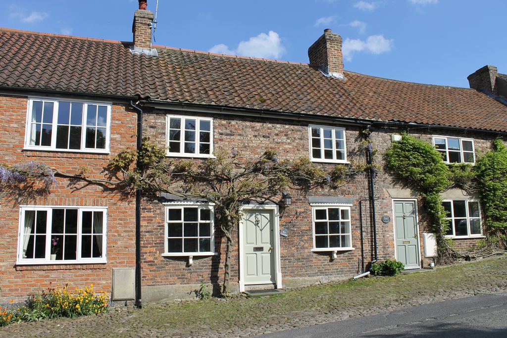 Ivy Cottage gallery - Gallery