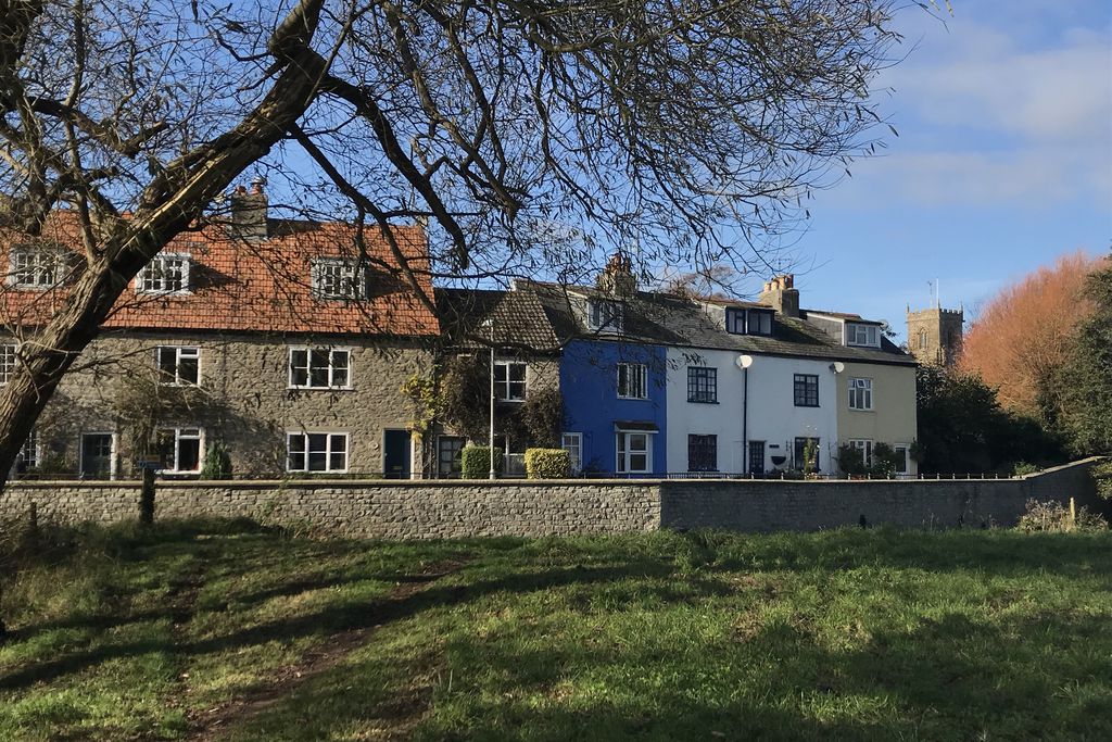 Chesil Beach - The Eastbury Hotel