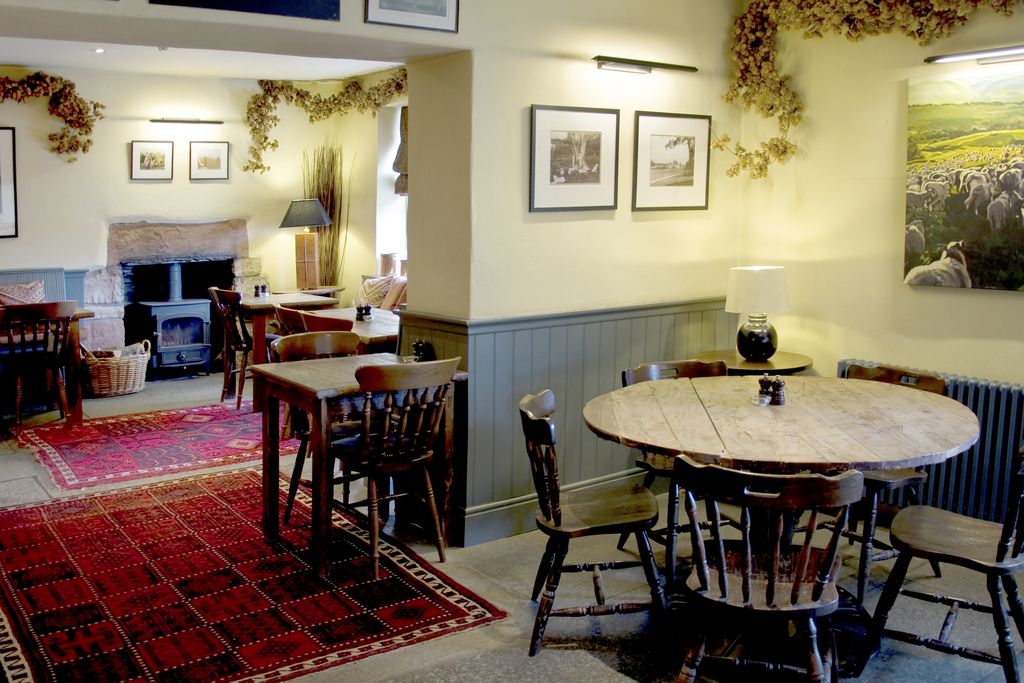 George and Dragon gallery - Gallery