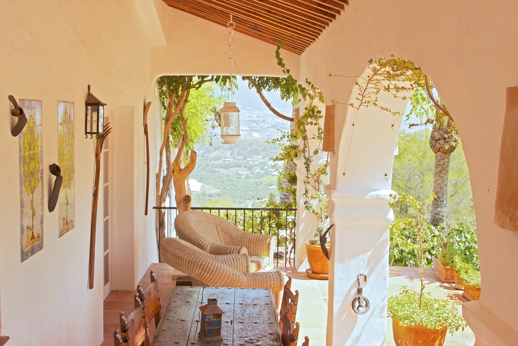Rustic Farmhouse gallery - Gallery