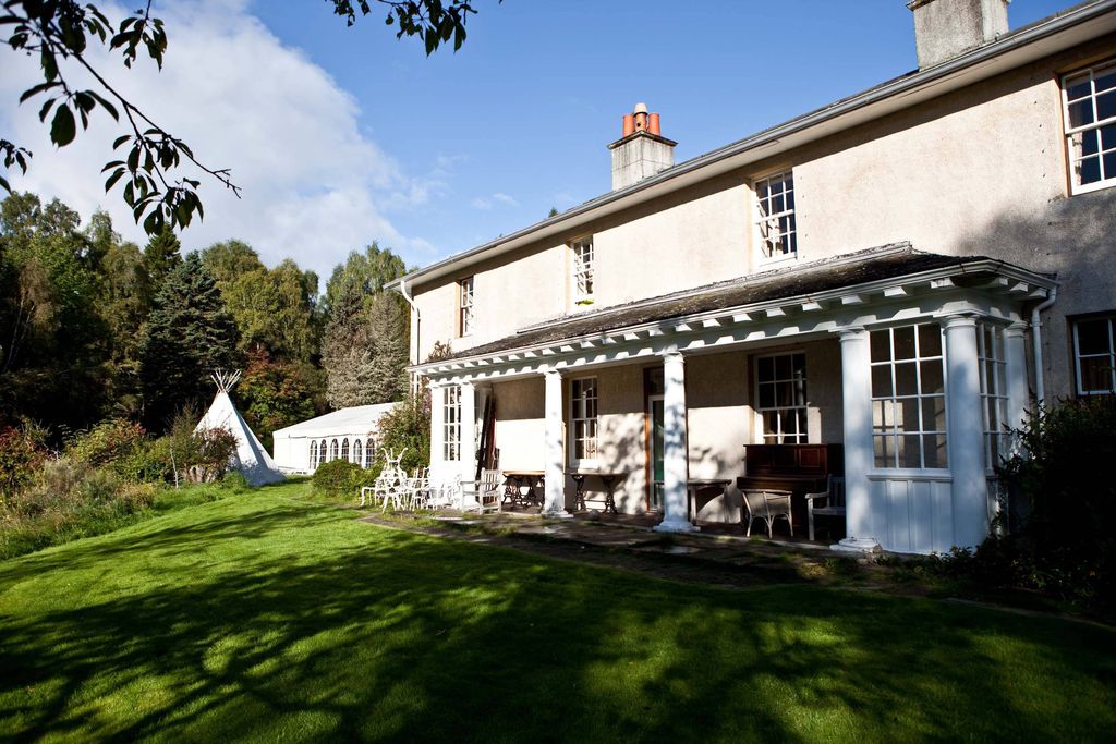 Inshriach House gallery - Gallery