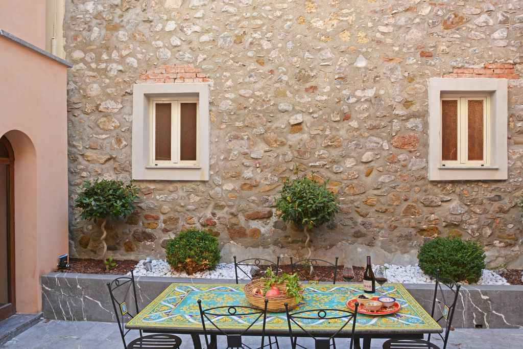 Villa Bordonaro gallery - Gallery