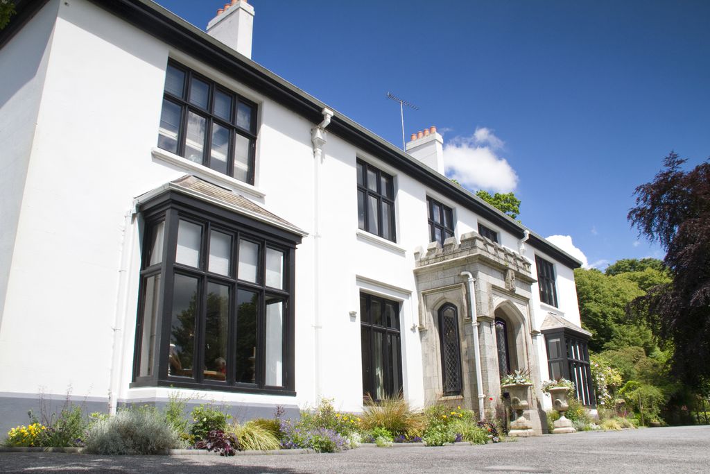 Exterior of Glazebrook House Hotel in Devon