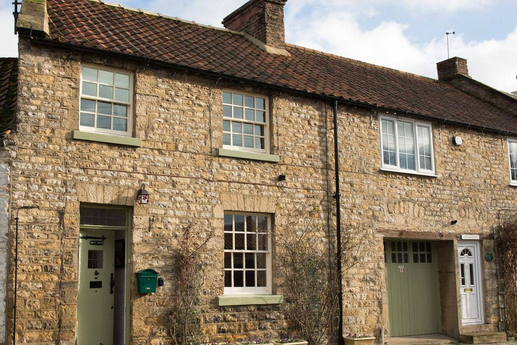 Lumley Cottage gallery - Gallery