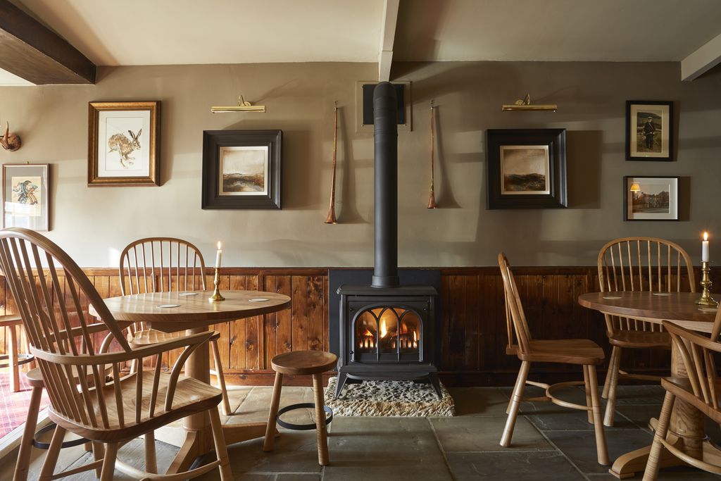 Rose & Crown gallery - Gallery