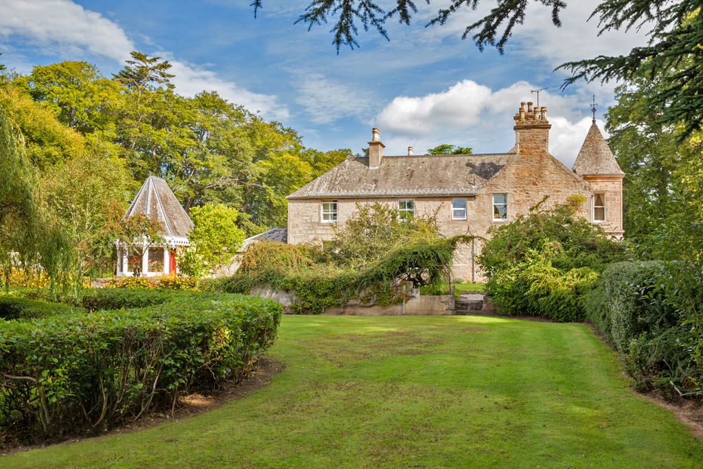 Westfield House Bed & Breakfast in Moray | Sawday's