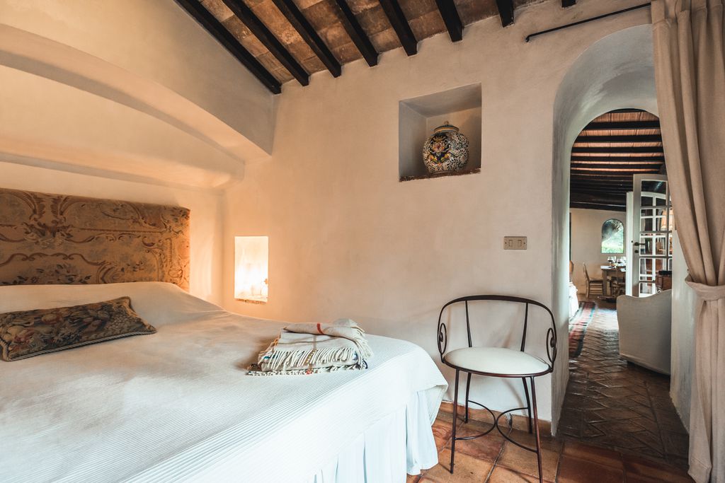 La Marchesa - Gallery