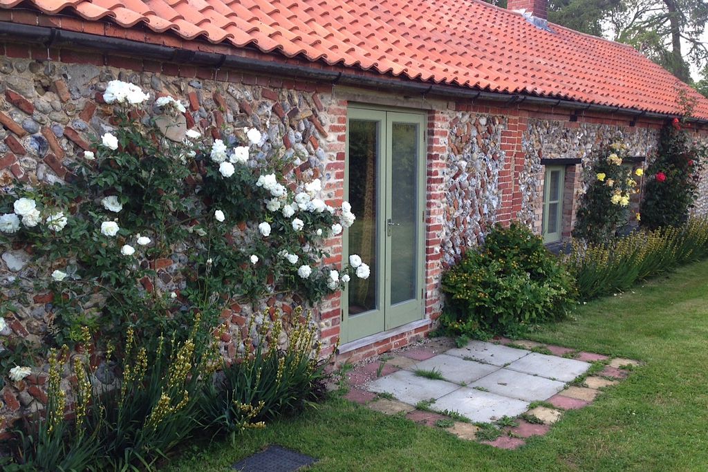 Dockings Cottage gallery - Gallery