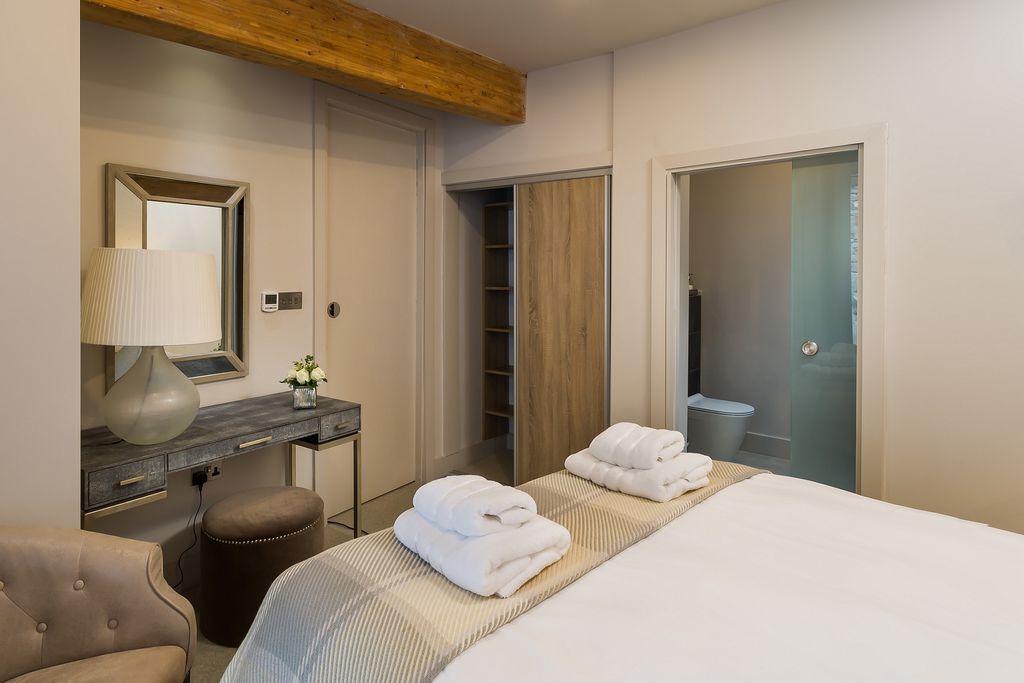 Rivers Edge, Riverside Terrace - Gallery