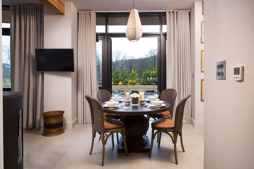 Rivers Edge, Riverside Terrace - Gallery