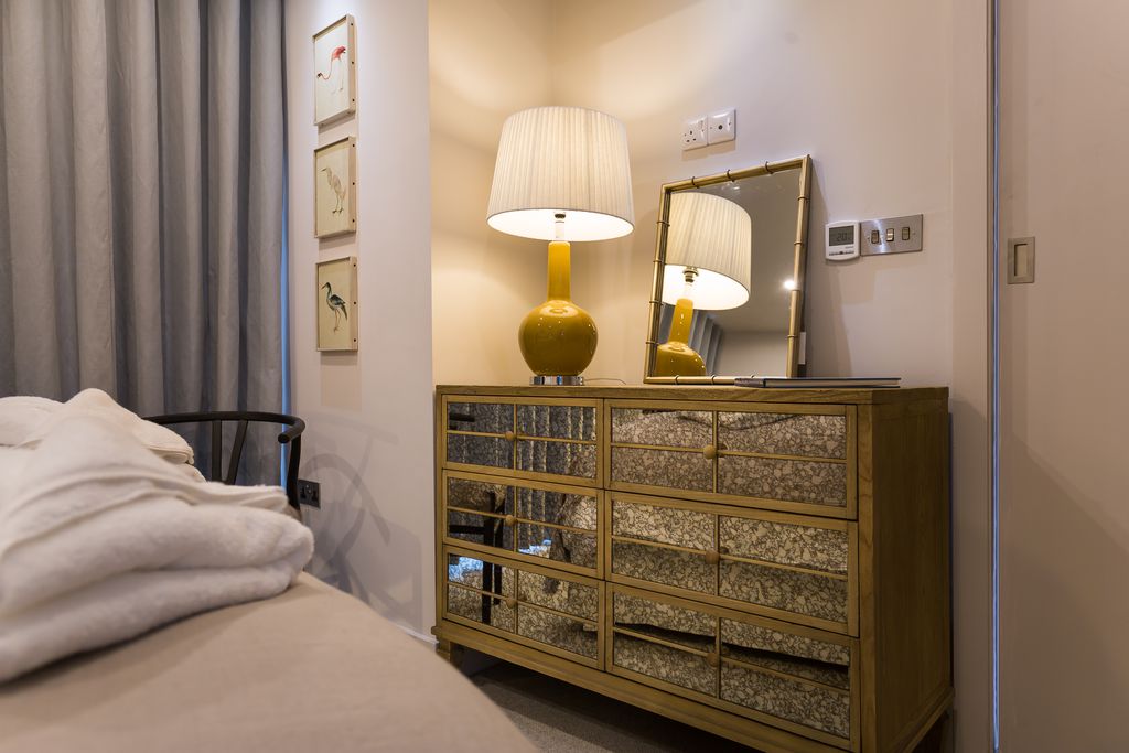 Waterside, Riverside Terrace gallery - Gallery