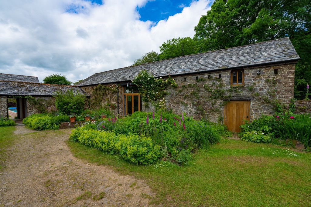 The Old Rectory Pyworthy gallery - Gallery